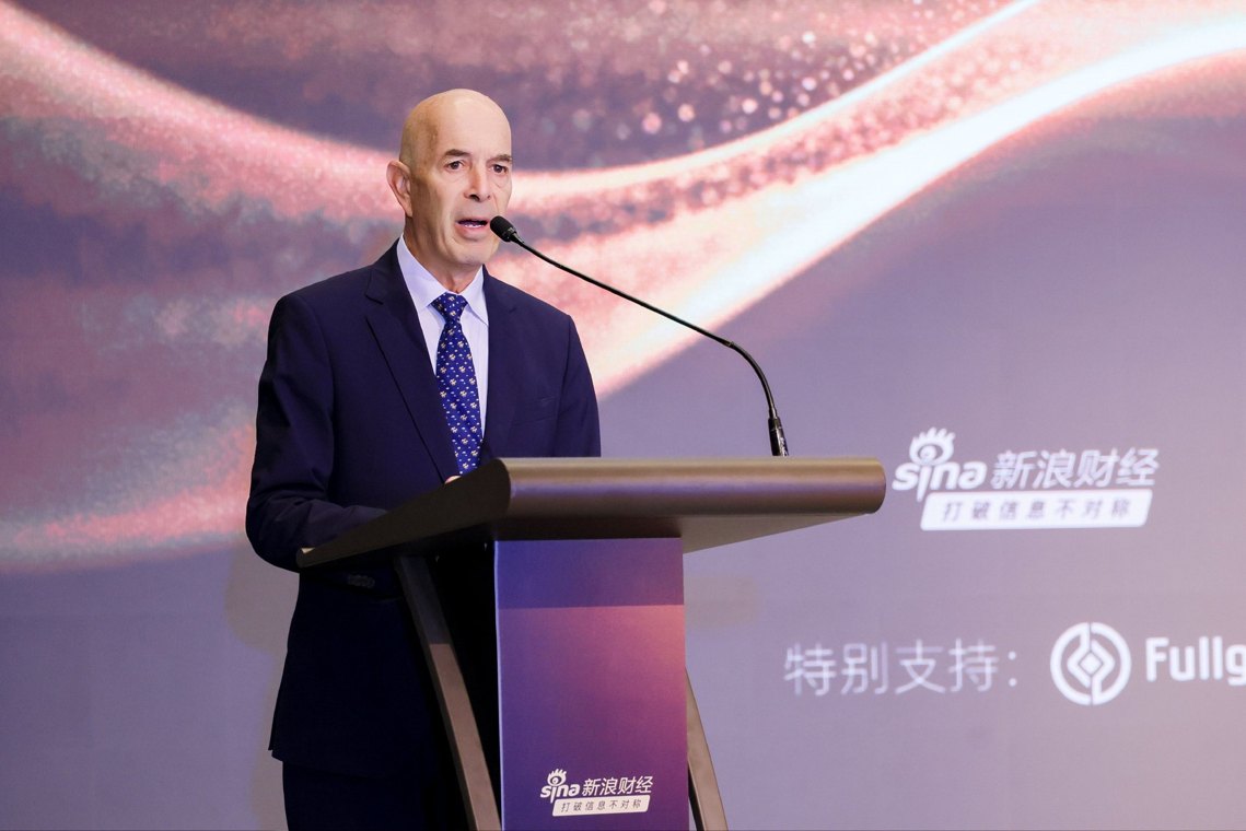 伊恩·戈尔丁：美国筑墙搞封锁毫无意义，单边保护主义完全徒劳无功